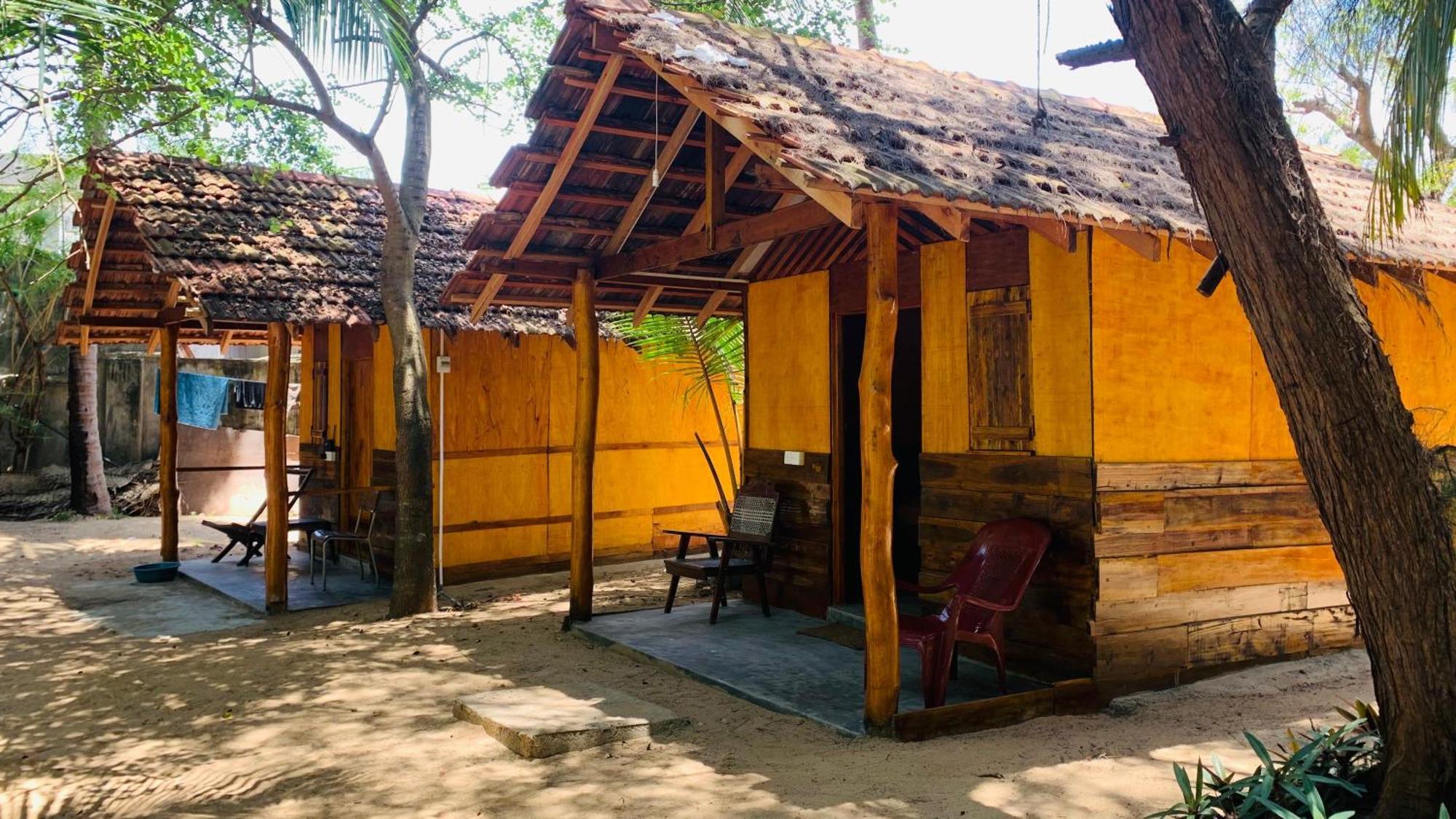 Breezy Beach Cabanas Baie d'Arugam Extérieur photo